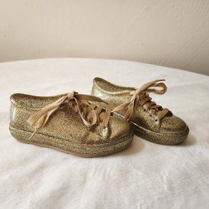 Mel by Mini Melissa girls size 12  Be Gold sneaker shoe